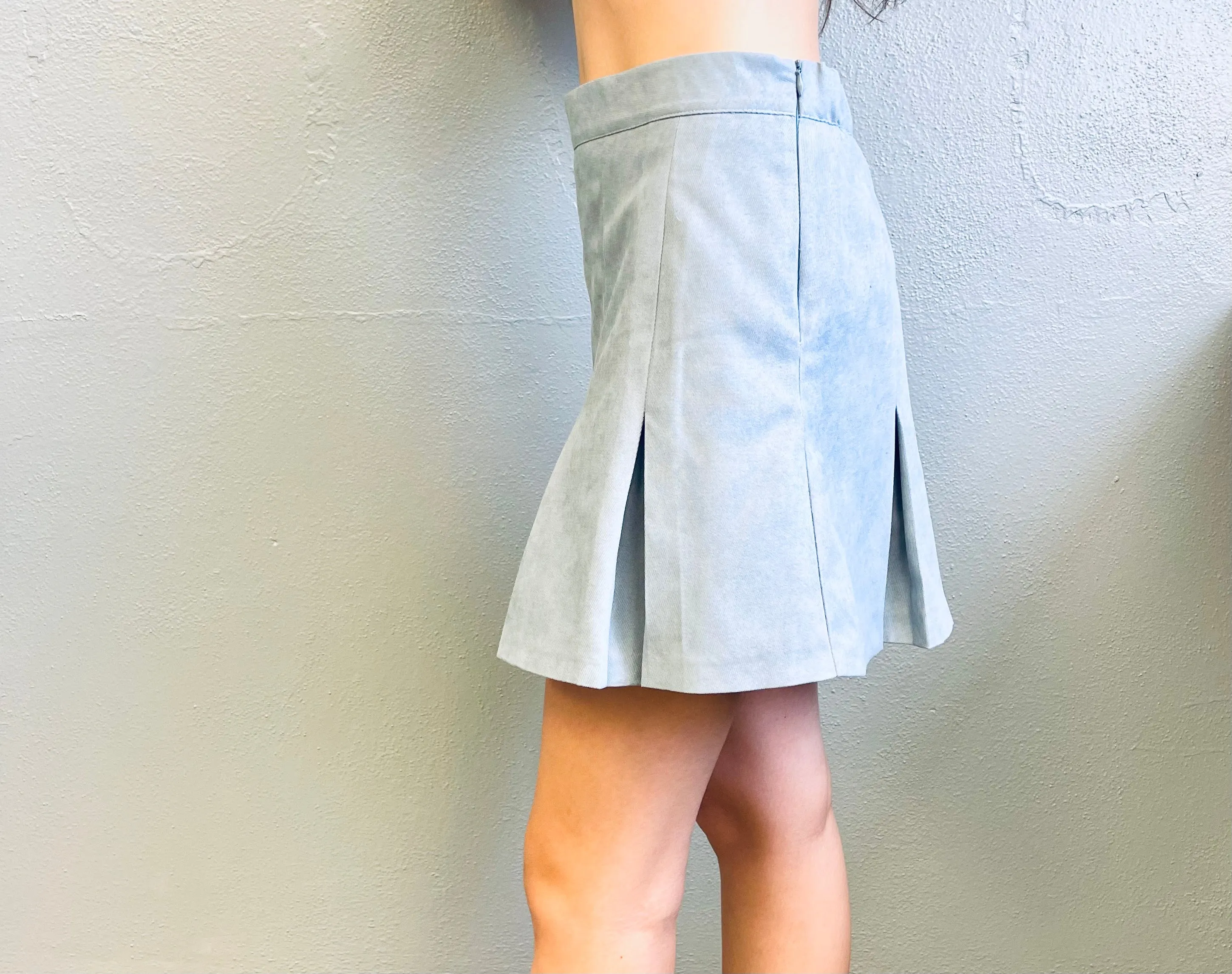 SADIE & SAGE- Pleated Cheerleader Skirt